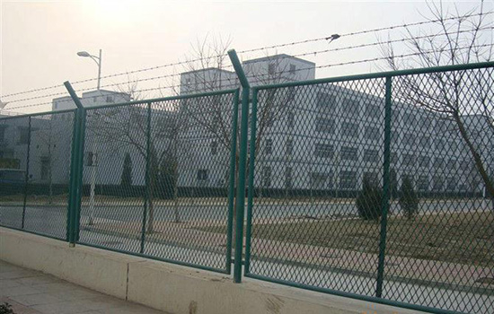 球場(chǎng)<a href=http://www.hdauto.net.cn target=_blank class=infotextkey><a href=http://www.hdauto.net.cn target=_blank class=infotextkey>圍欄</a>網(wǎng)</a>