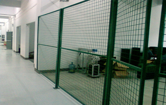 車間隔離<a href=http://www.hdauto.net.cn target=_blank class=infotextkey><a href=http://www.hdauto.net.cn target=_blank class=infotextkey>護欄</a>網</a>