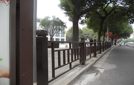 人行道隔離<a href=http://www.hdauto.net.cn target=_blank class=infotextkey>護欄</a>